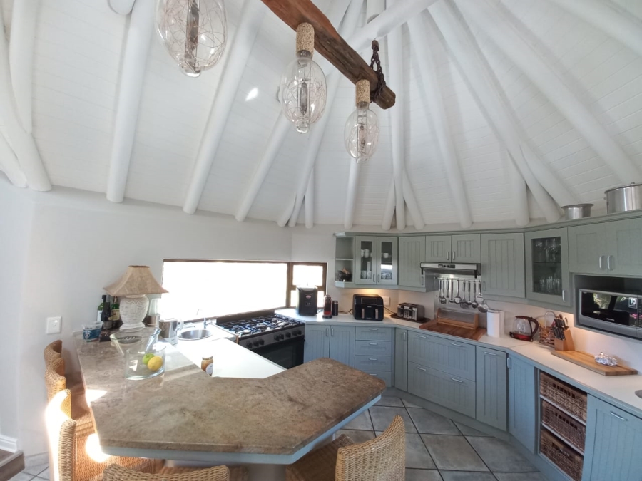 To Let 4 Bedroom Property for Rent in St Francis Bay Village Eastern Cape